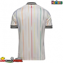 Camisa de Futebol Japão Equipamento Secundário Mundo 2026 Manga Curta